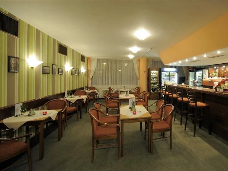 Congress & Wellness Hotel Olsanka Praga República Checa