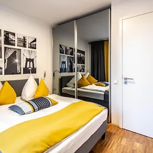 Apartament Modern With Balcony And Garage