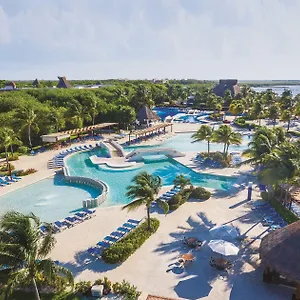 ***** Resort Bluebay Grand Esmeralda México